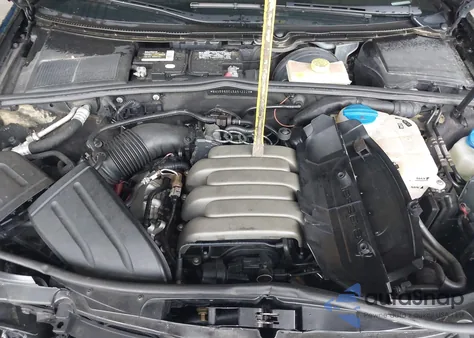 2005 Audi A4 3.2 z USA, uszkodzony, nr VIN WAUDG68E45A512228